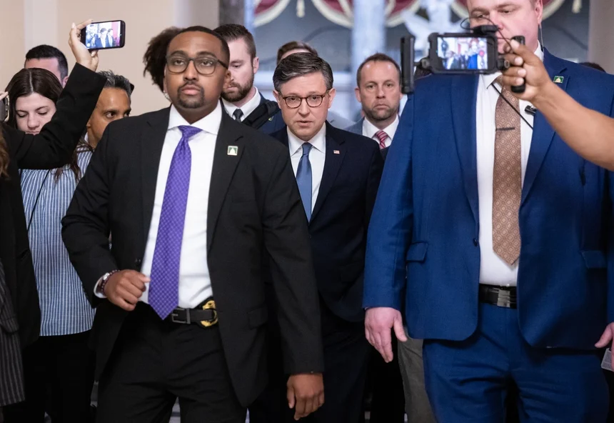 Lawmakers Reach Deal to End Record DHS Shutdown After Weeks of Chaos
